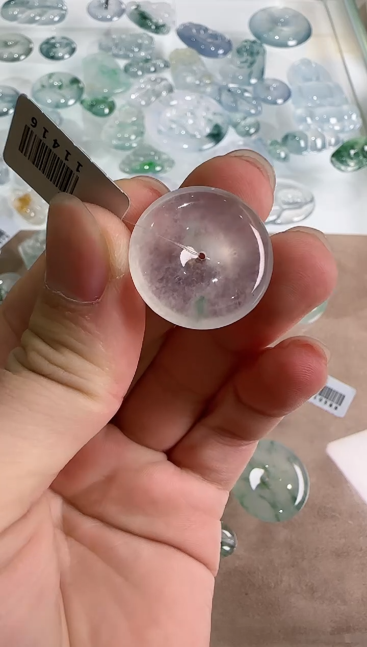 【闪购商品】翡翠吊坠(不含链)未镶嵌··