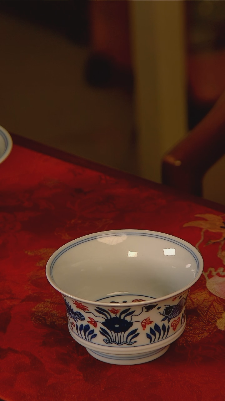 杯棋**生手工手绘杯杯很美丽