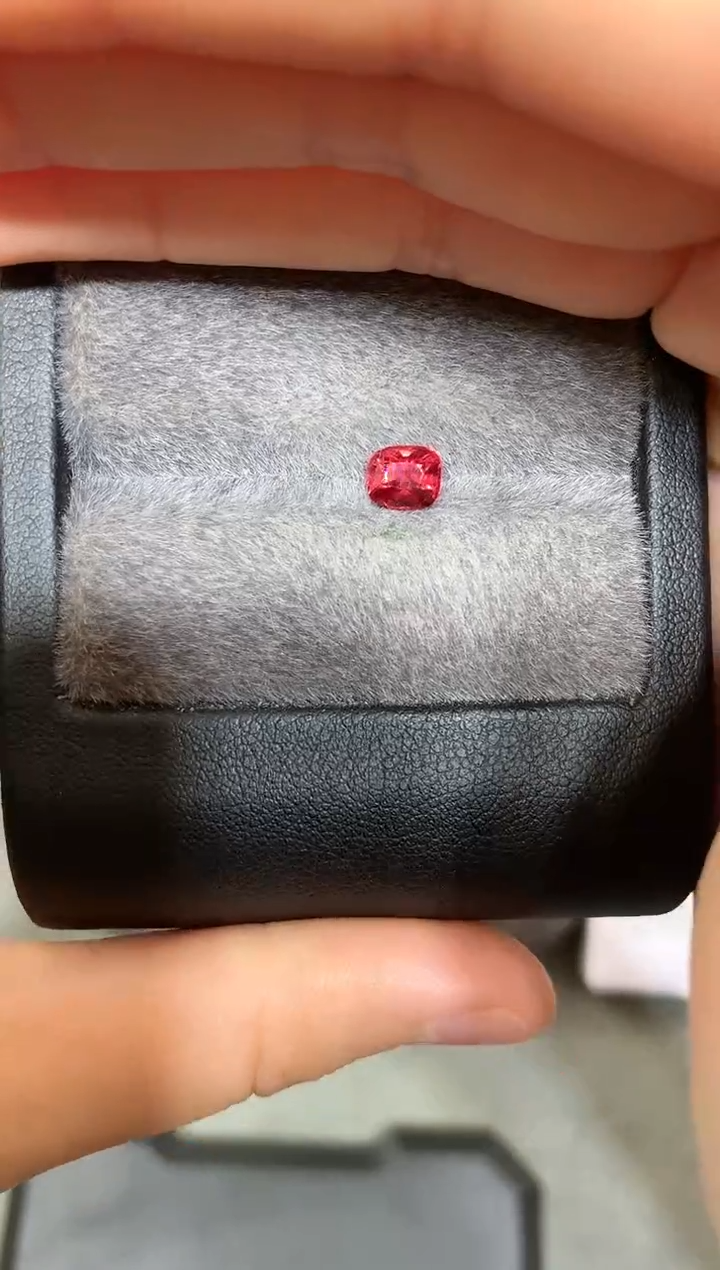 【闪购商品】定制尖晶石裸石未镶嵌枕型 蔷薇色调 0.89ct