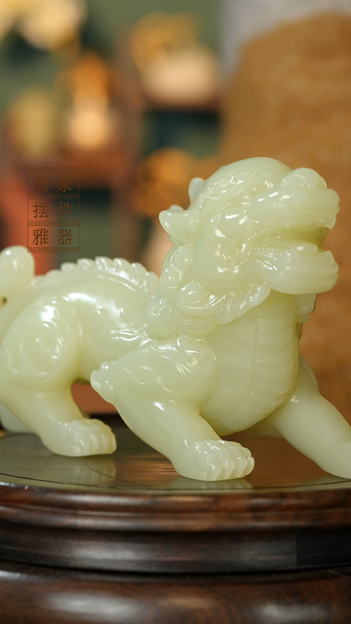 玉《纳福貔貅》摆件
