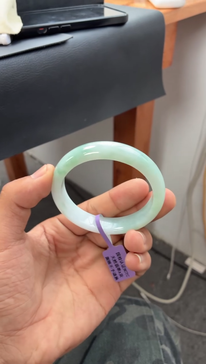 未镶嵌手镯翡翠种老肉细细腻带底色 5号 53-54正圈