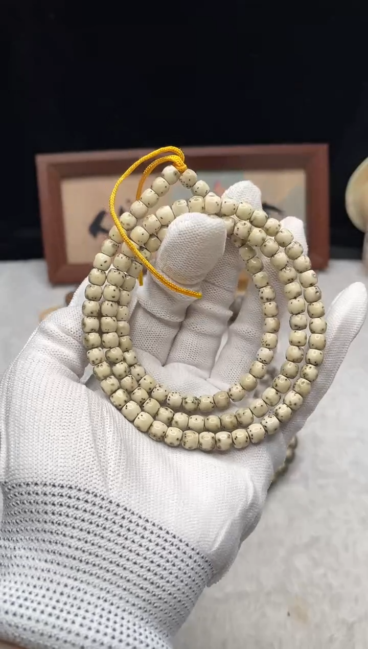 手串星月菩提D24 6X5长串 A051