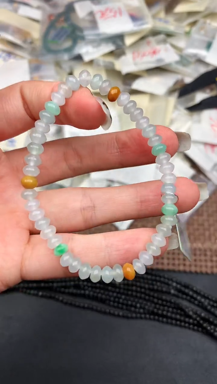 未镶嵌挂件翡翠—