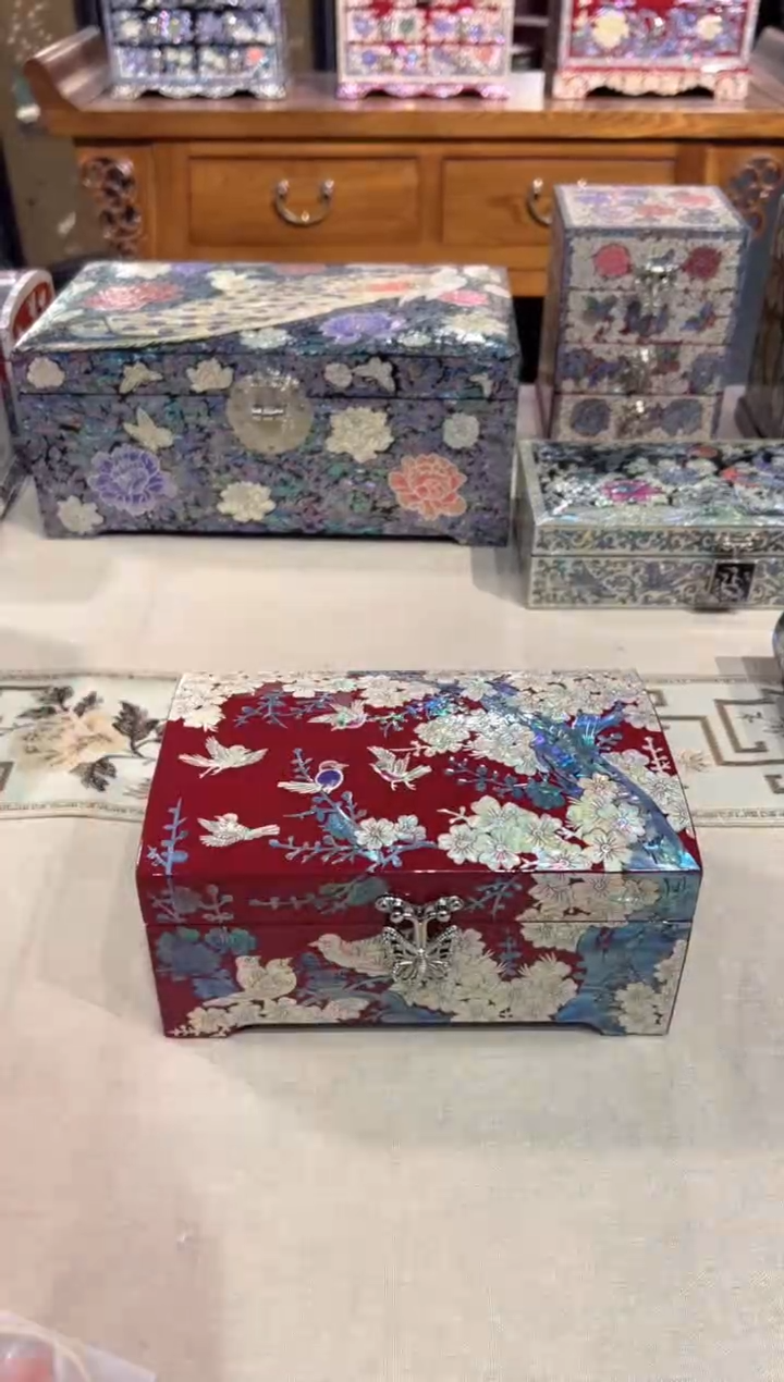 【闪购商品】按扣绒布底弘贝雅螺钿漆器文化馆