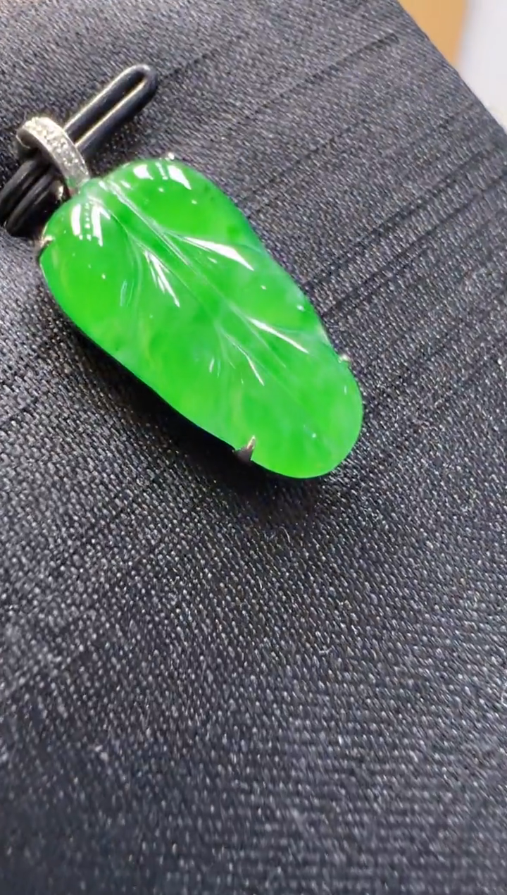 【闪购商品】翡翠吊坠(不含链)18K金镶嵌多样性团购发一件