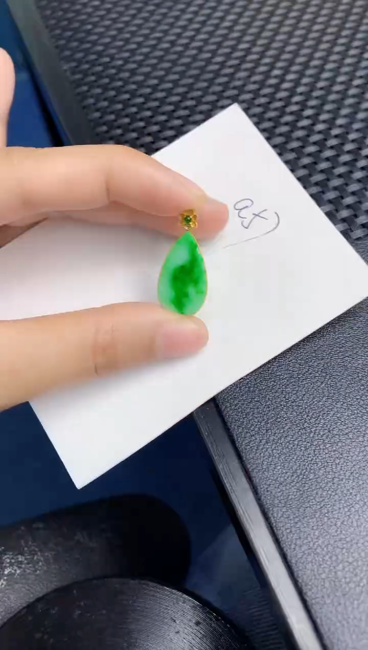 【闪购商品】翡翠颈饰18K金镶嵌000000000