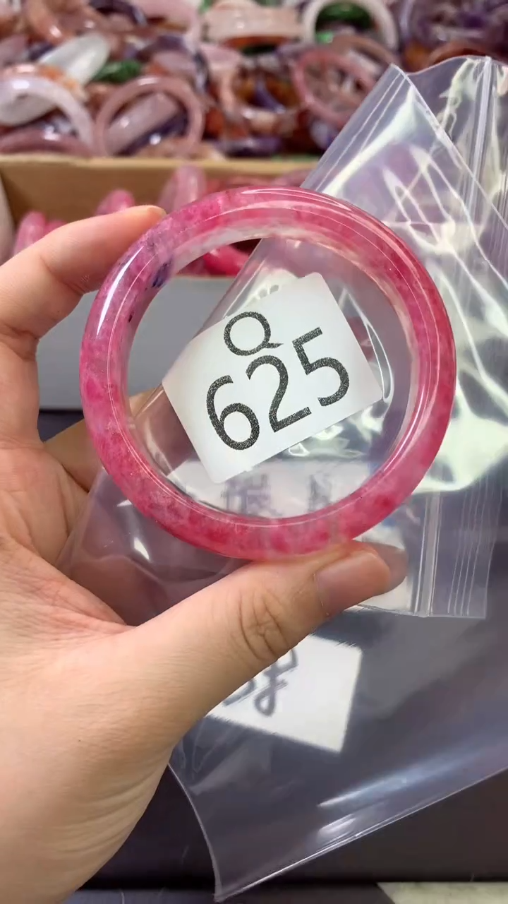 水晶手镯未镶嵌栀*花Q625-58