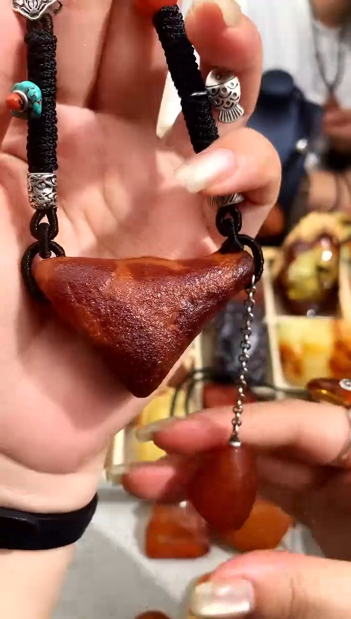 【闪购商品】蜜蜡裸石未镶嵌似玉