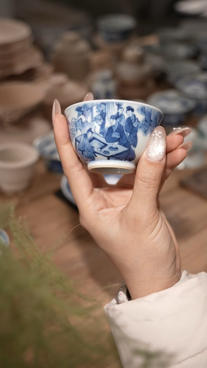 摆件陶景德镇陶瓷摆件东山报捷图单杯