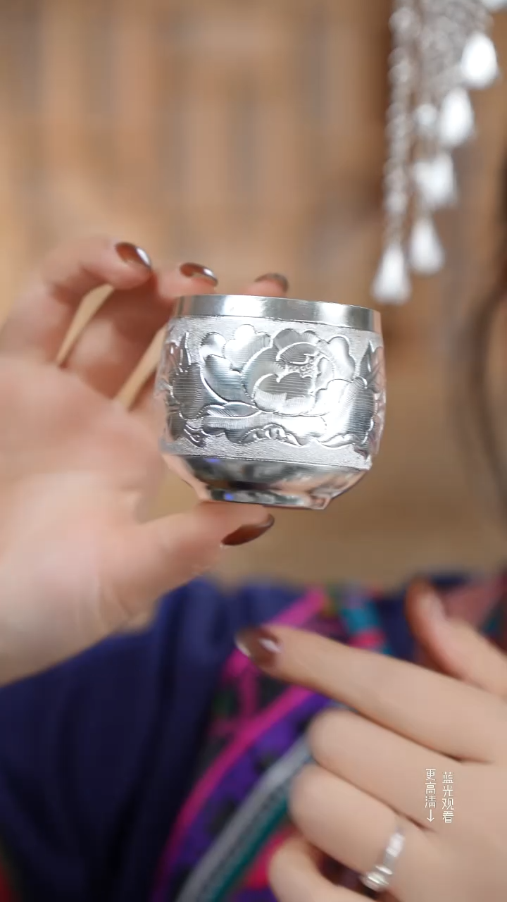 珐琅足银999牡丹花手工口杯*