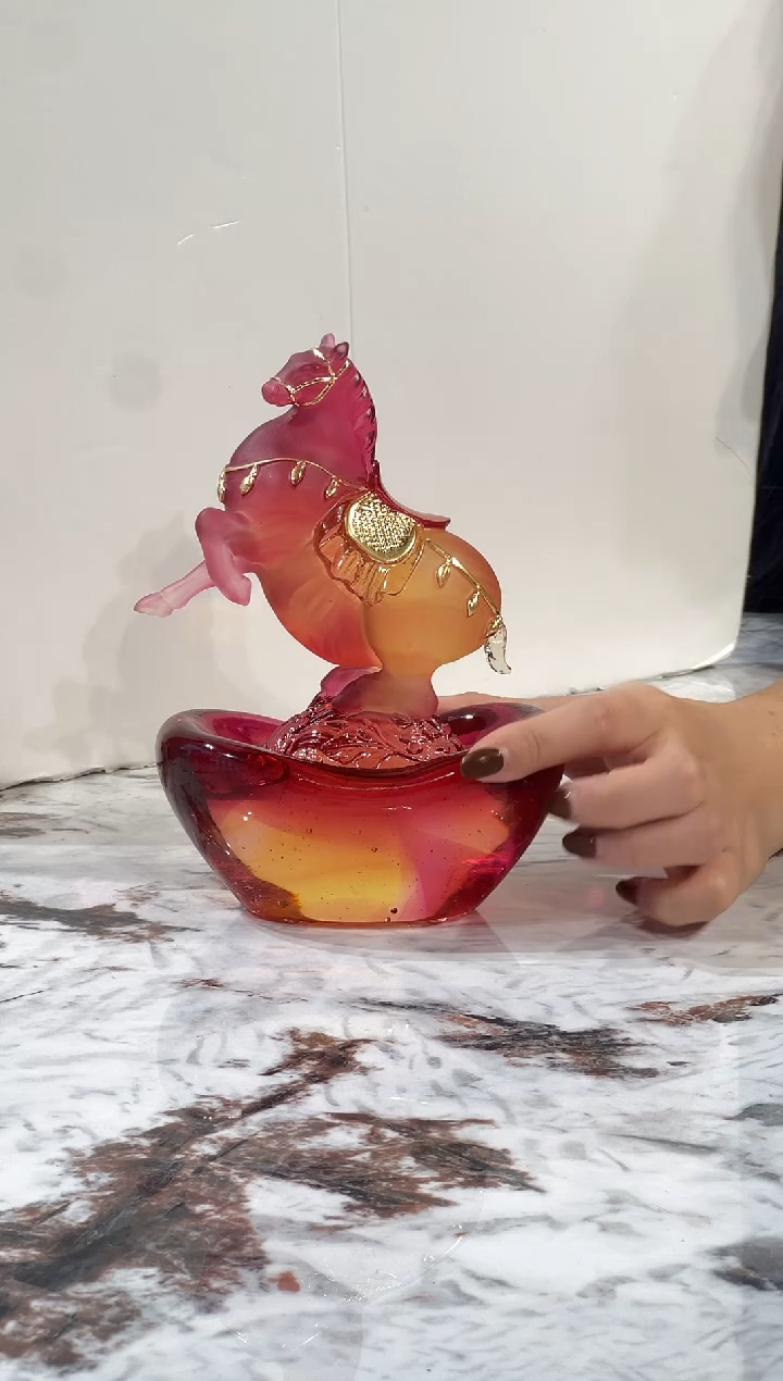 古法琉璃紫渐变马富贵摆件