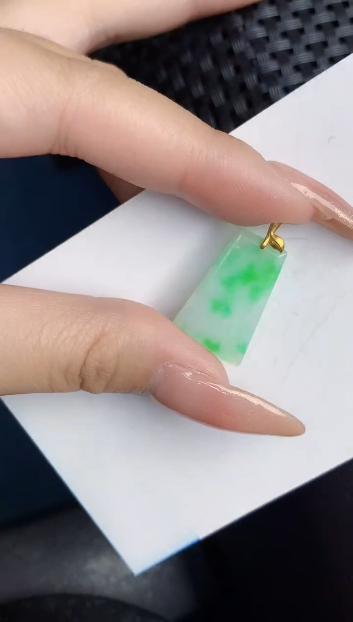 【闪购商品】翡翠颈饰18K金镶嵌000000000