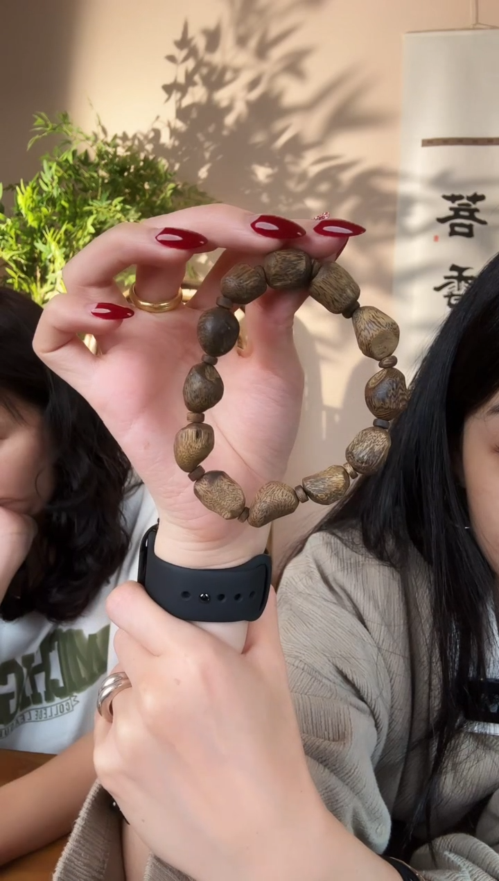 【闪购商品】沉香手串99沉包头单圈1件多样性发货-