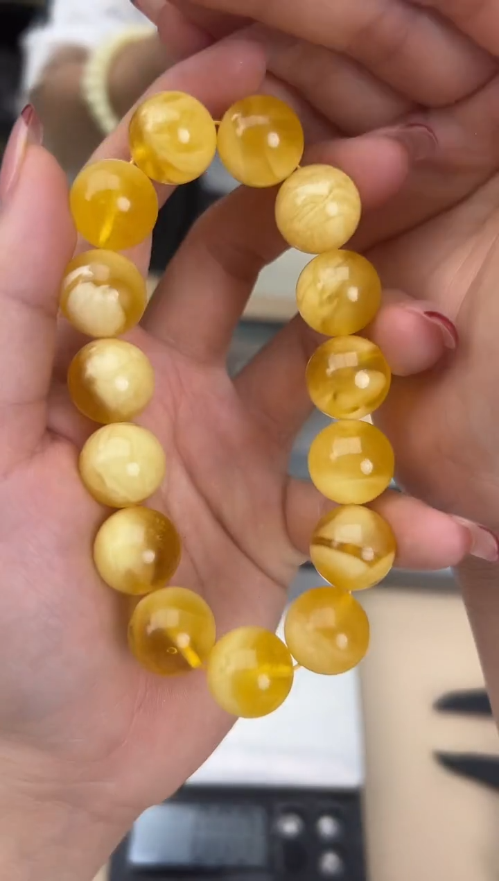 【闪购商品】琥珀裸石未镶嵌蜜蜡手串