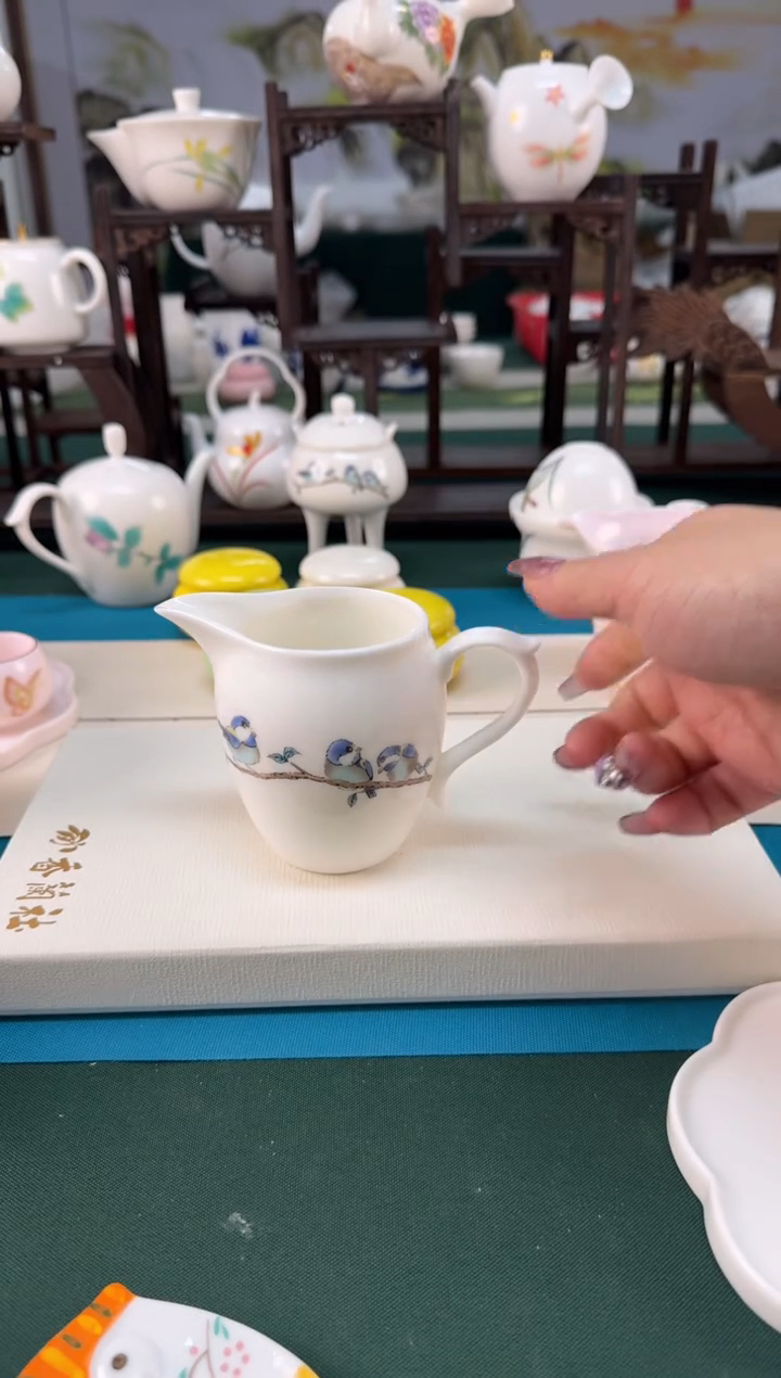 【闪购商品】瓷器 ······.......