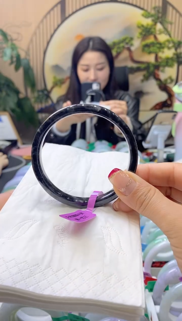 【闪购商品】翡翠手镯未镶嵌99903482