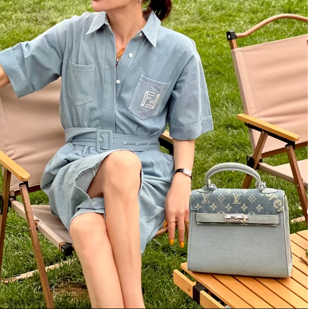 未使用 FENDI/芬迪 LOGO翻领短袖连体裤 蓝色/40