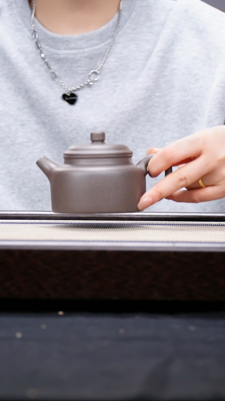 【闪购商品】紫砂茶壶天青泥 炮嘴 德钟壶