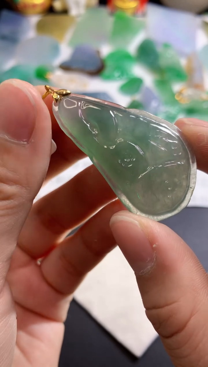【闪购商品】翡翠吊坠(不含链)未镶嵌340