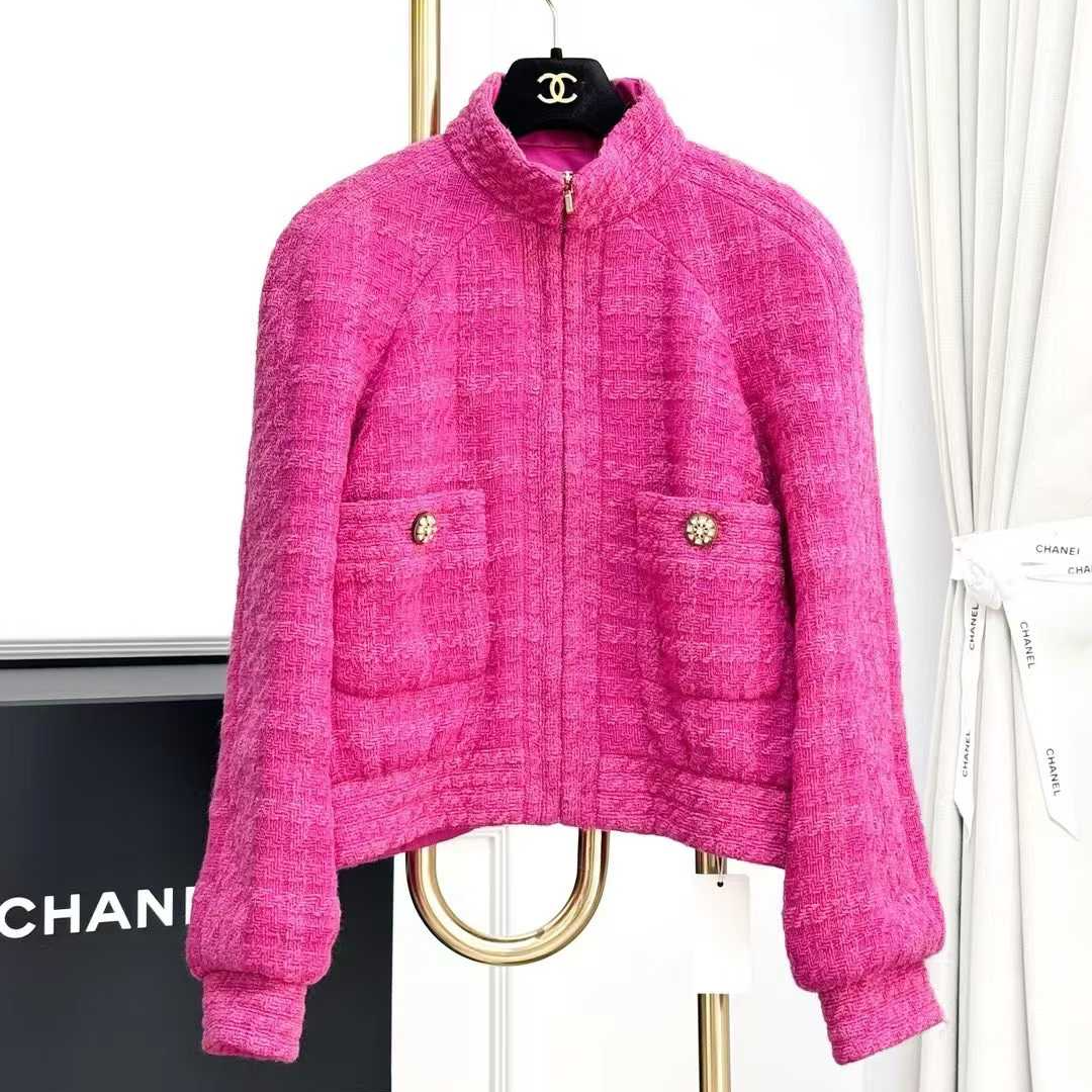 99新 Chanel/香奈儿 38码雪地系列玫粉色立领长袖外套