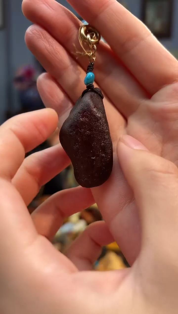 琥珀颈饰未镶嵌包挂