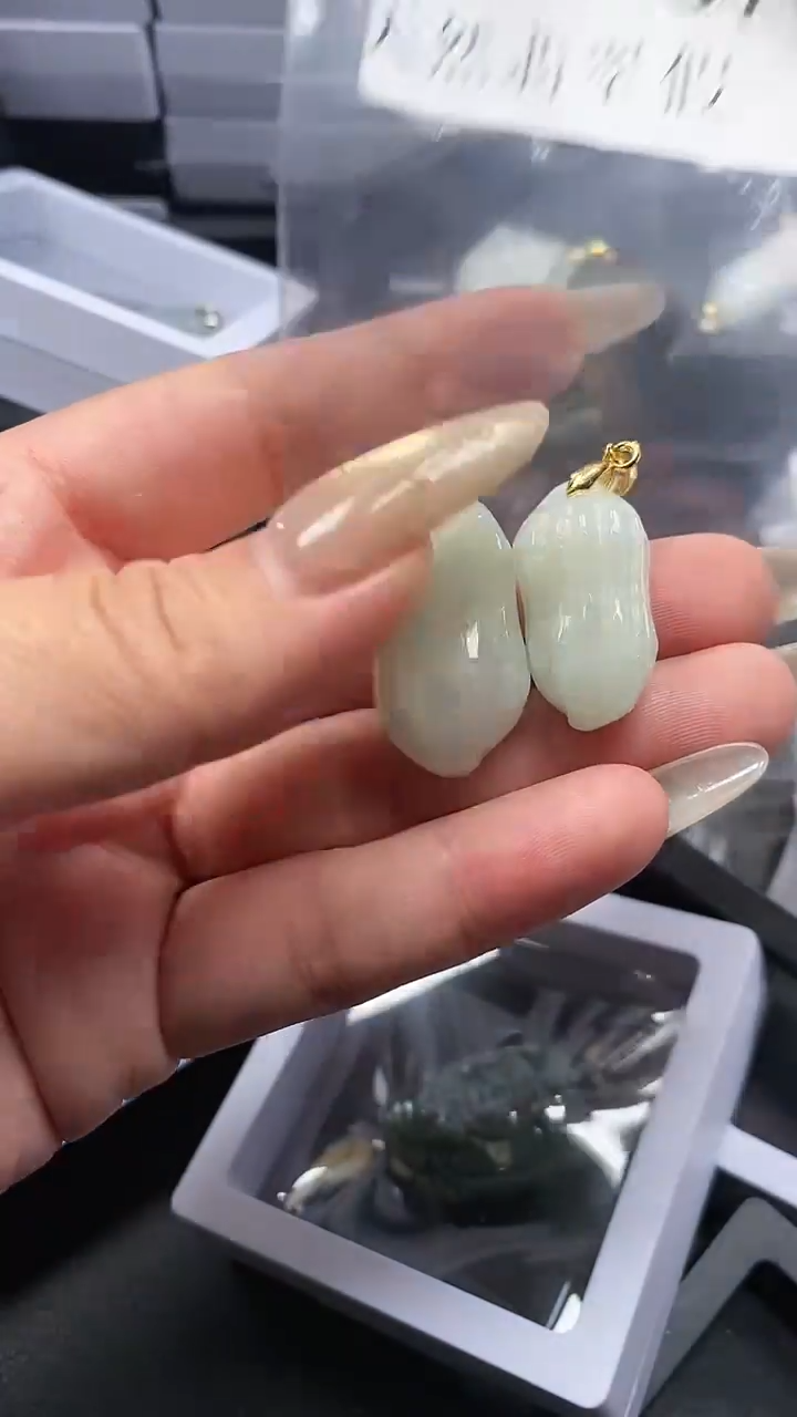 颈饰未镶嵌翡翠3708