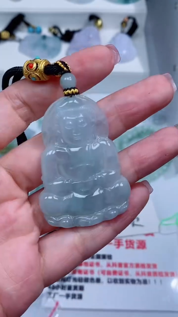 翡翠未镶嵌颈饰吊坠
