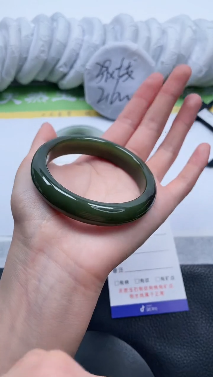 【闪购商品】和田玉手镯未镶嵌A269-55+
