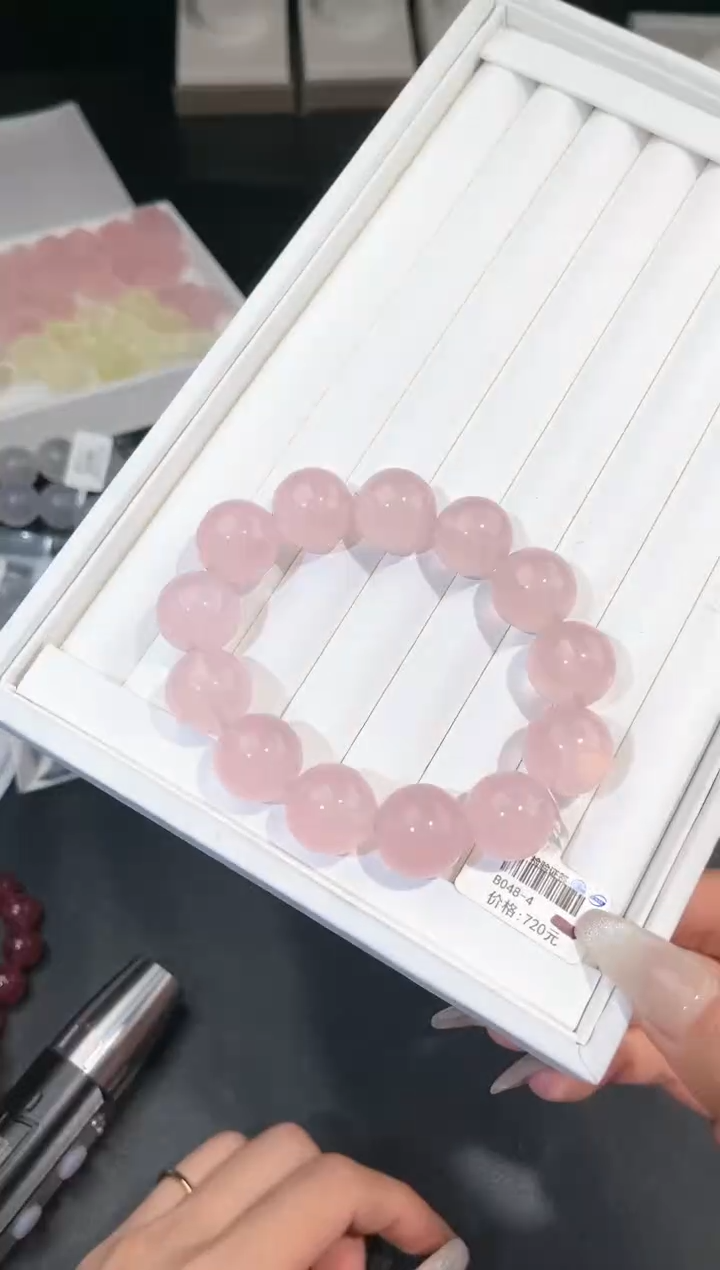 【闪购商品】水晶手链未镶嵌多样性发一Q3粉泡泡17mm