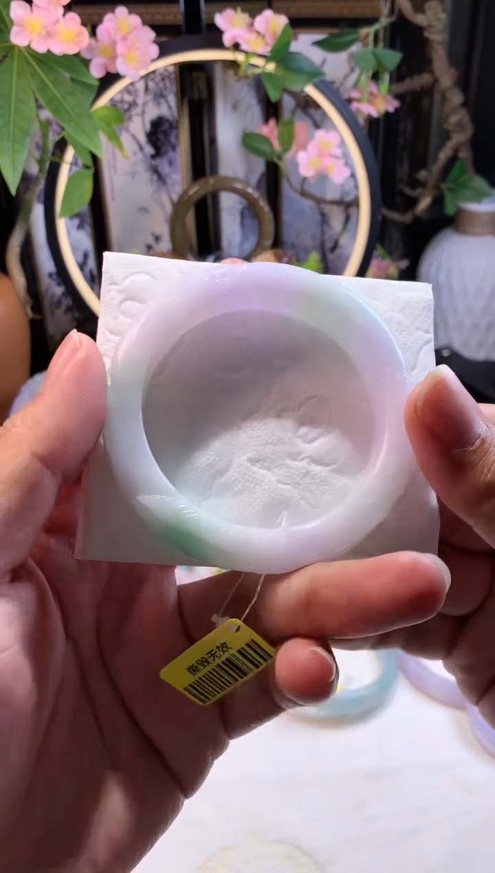 【闪购商品】翡翠手镯未镶嵌正圈57