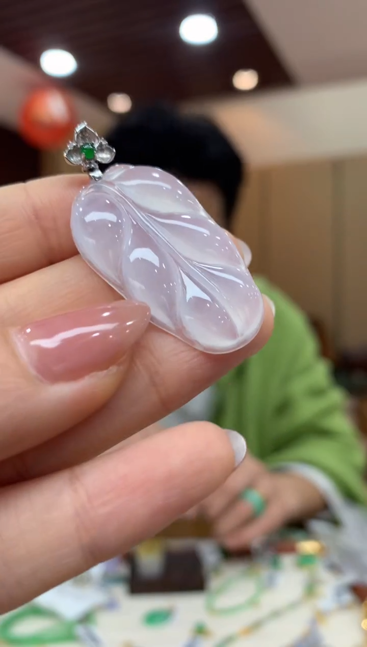 吊坠(不含链)18K金镶嵌翡翠叶子