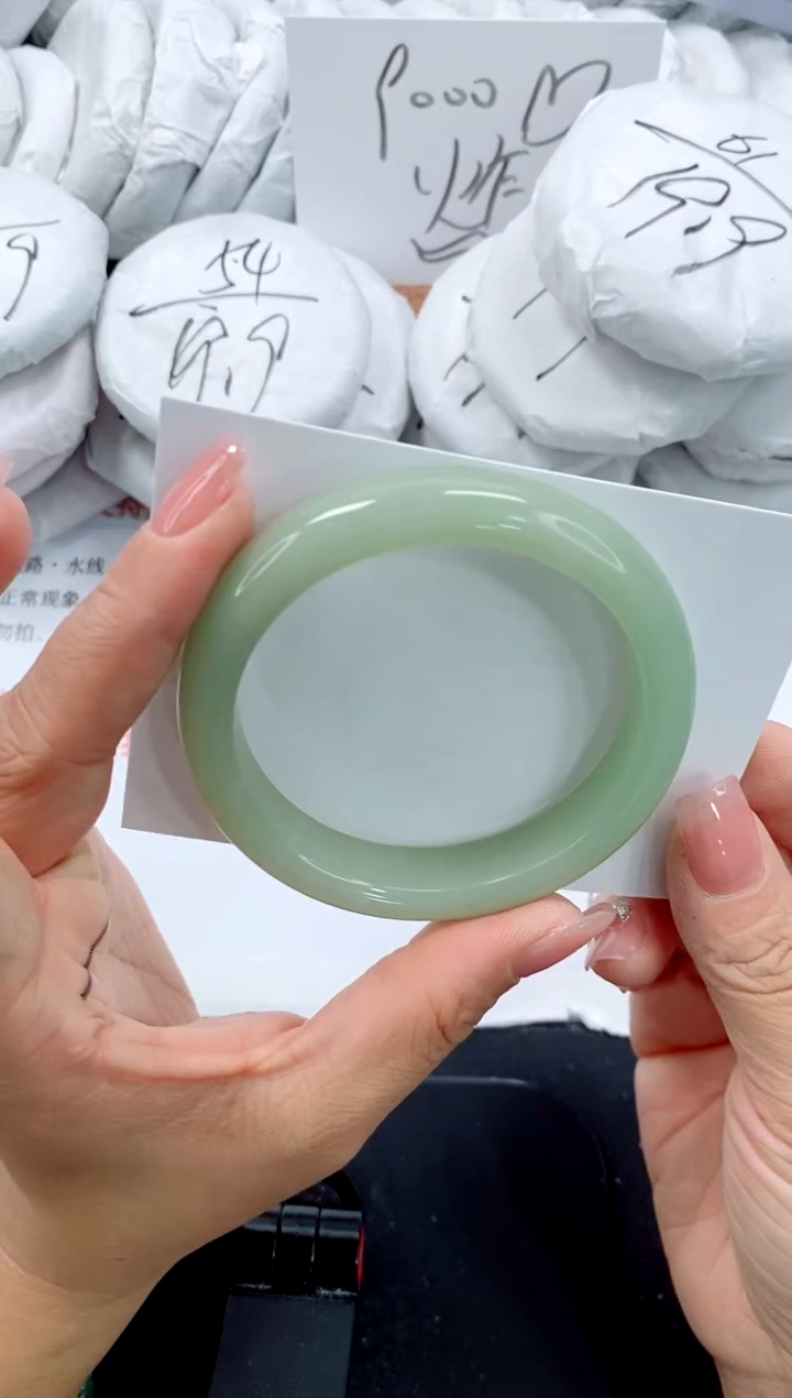 未镶嵌手镯石英质玉105-57