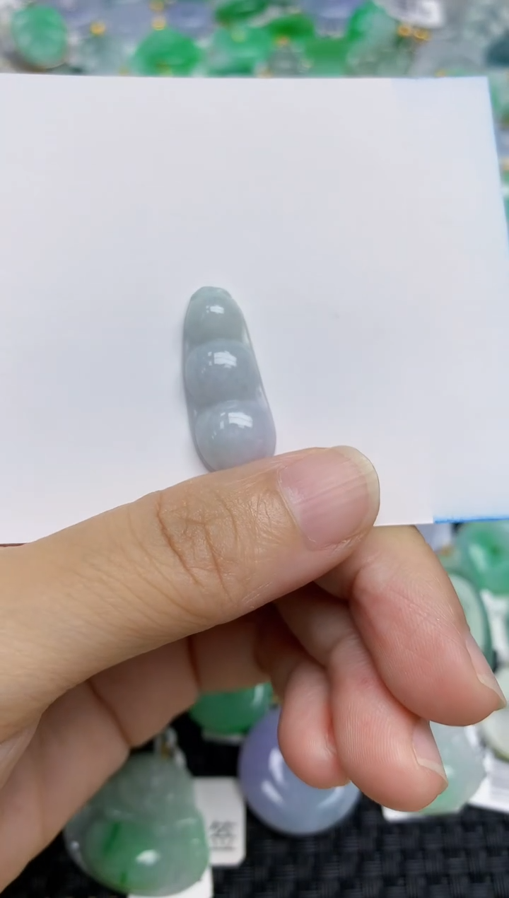 翡翠未镶嵌颈饰天然A货翡翠