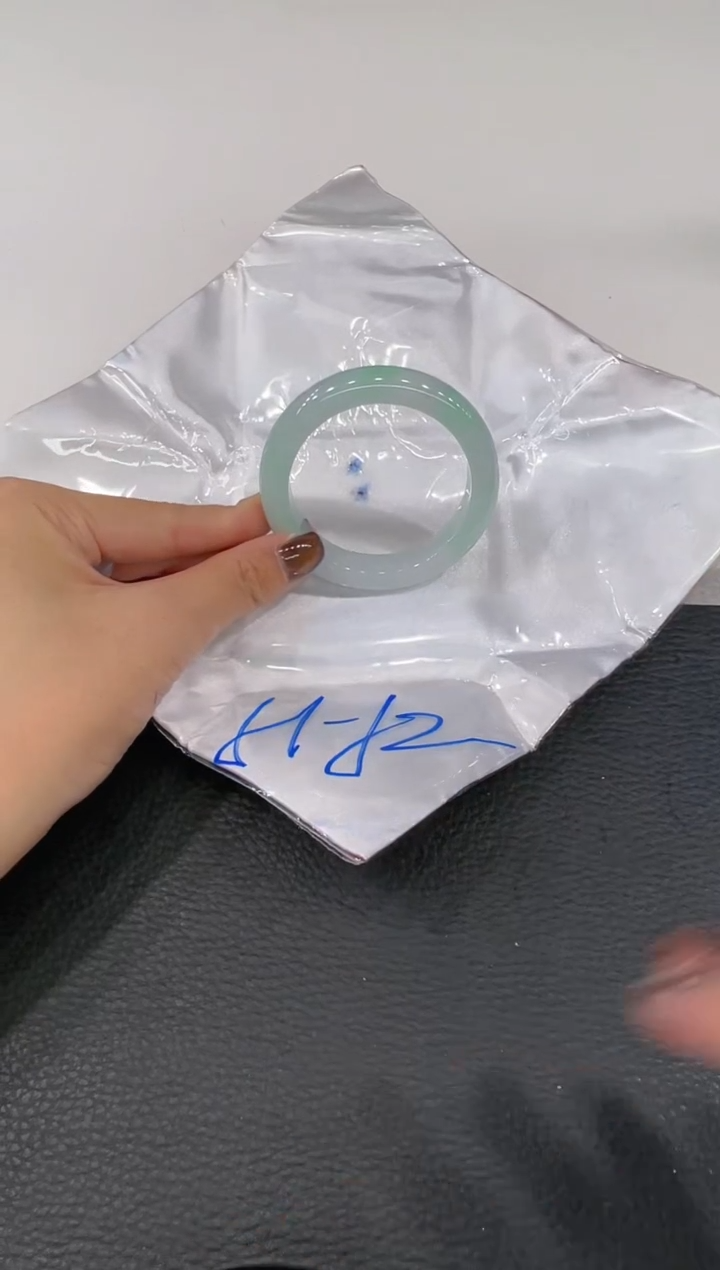 【闪购商品】翡翠手镯未镶嵌手镯