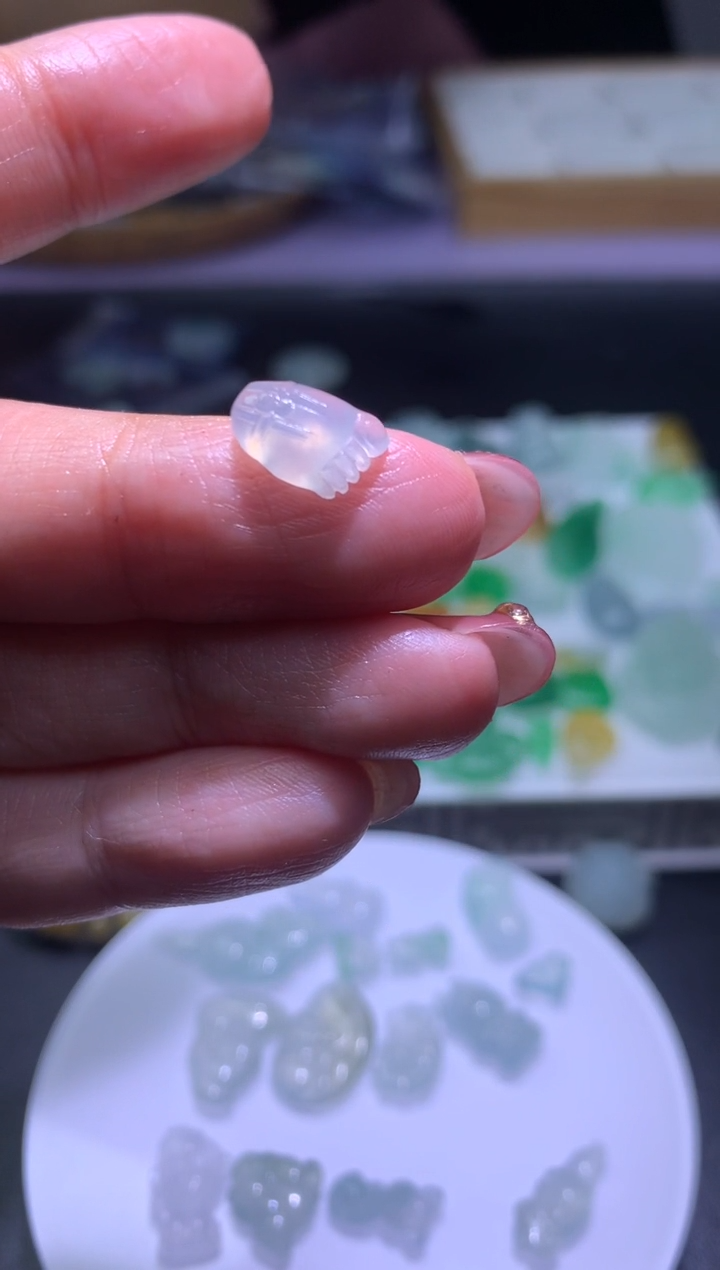 【闪购商品】定制翡翠未镶嵌毛货