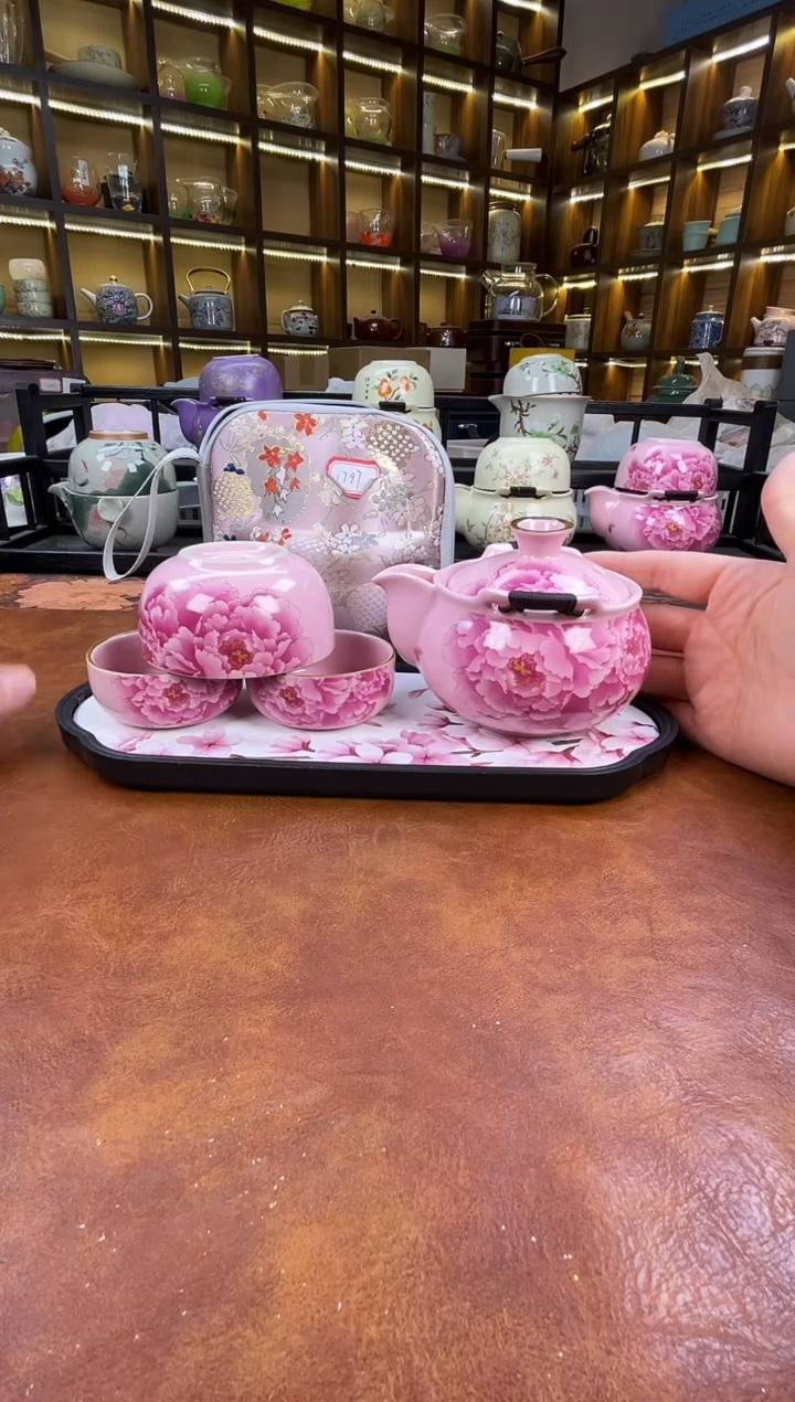 .新款粉色牡丹宝瓶+长方粉色花朵盘
