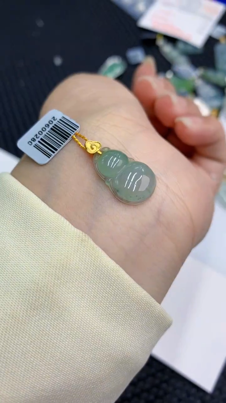 【闪购商品】翡翠颈饰18K金镶嵌            8