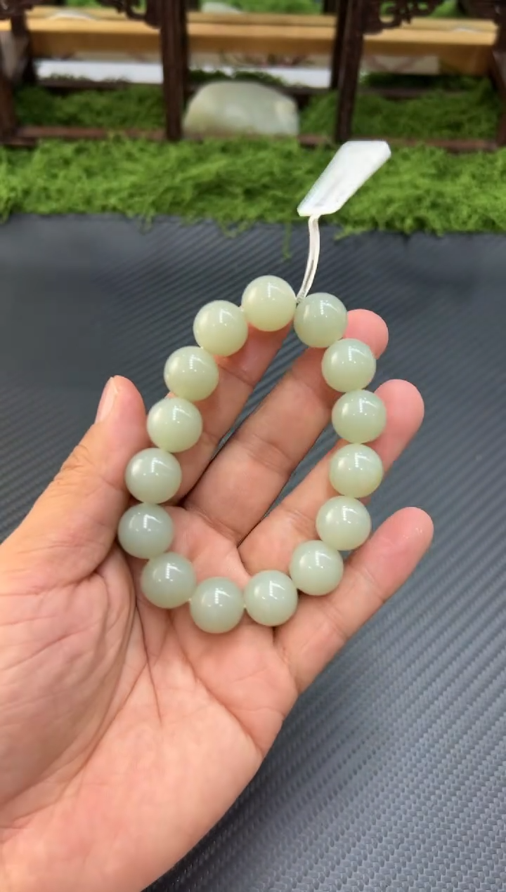 未镶嵌手串和田玉且末微色差近矿卡14P