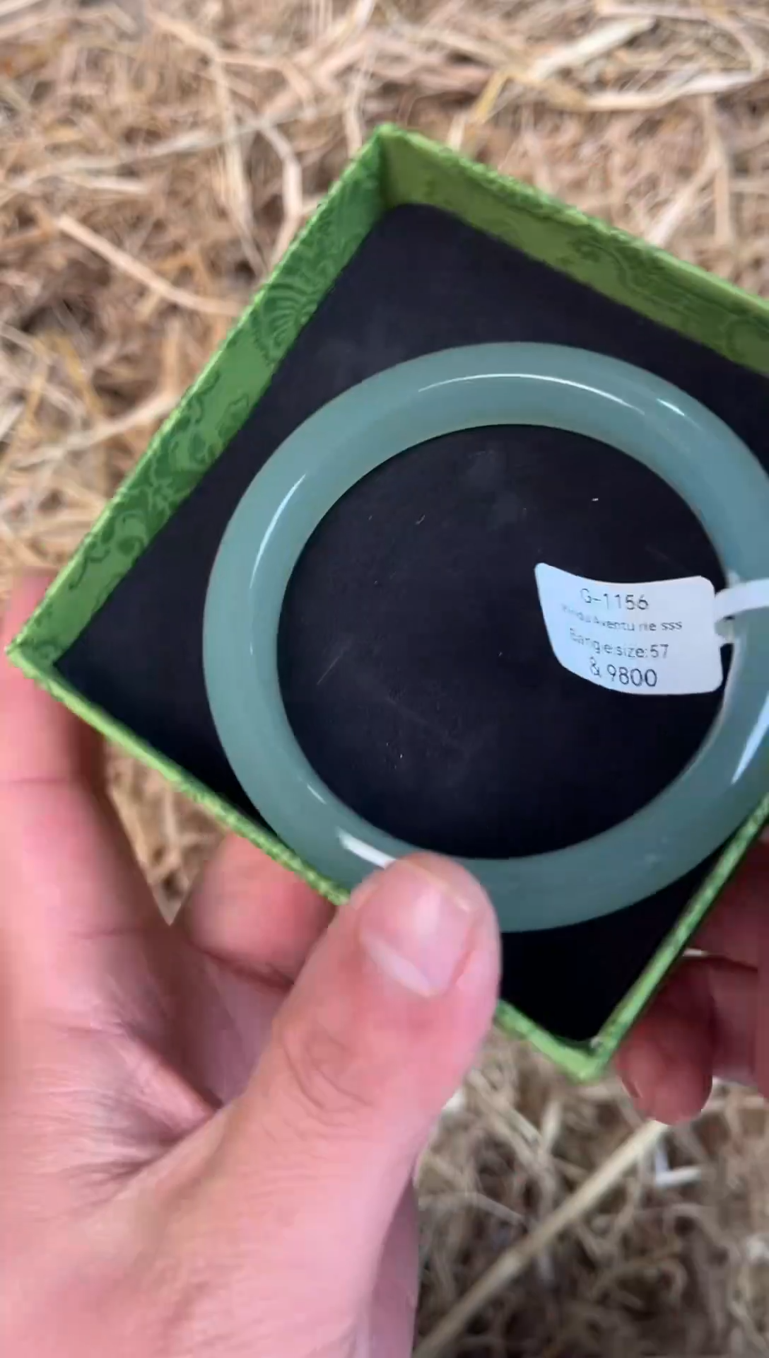 未镶嵌手镯石英质玉G-1156