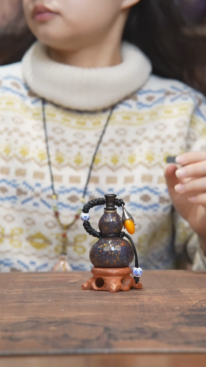 【闪购商品】281号-大漆开口小葫芦手捻