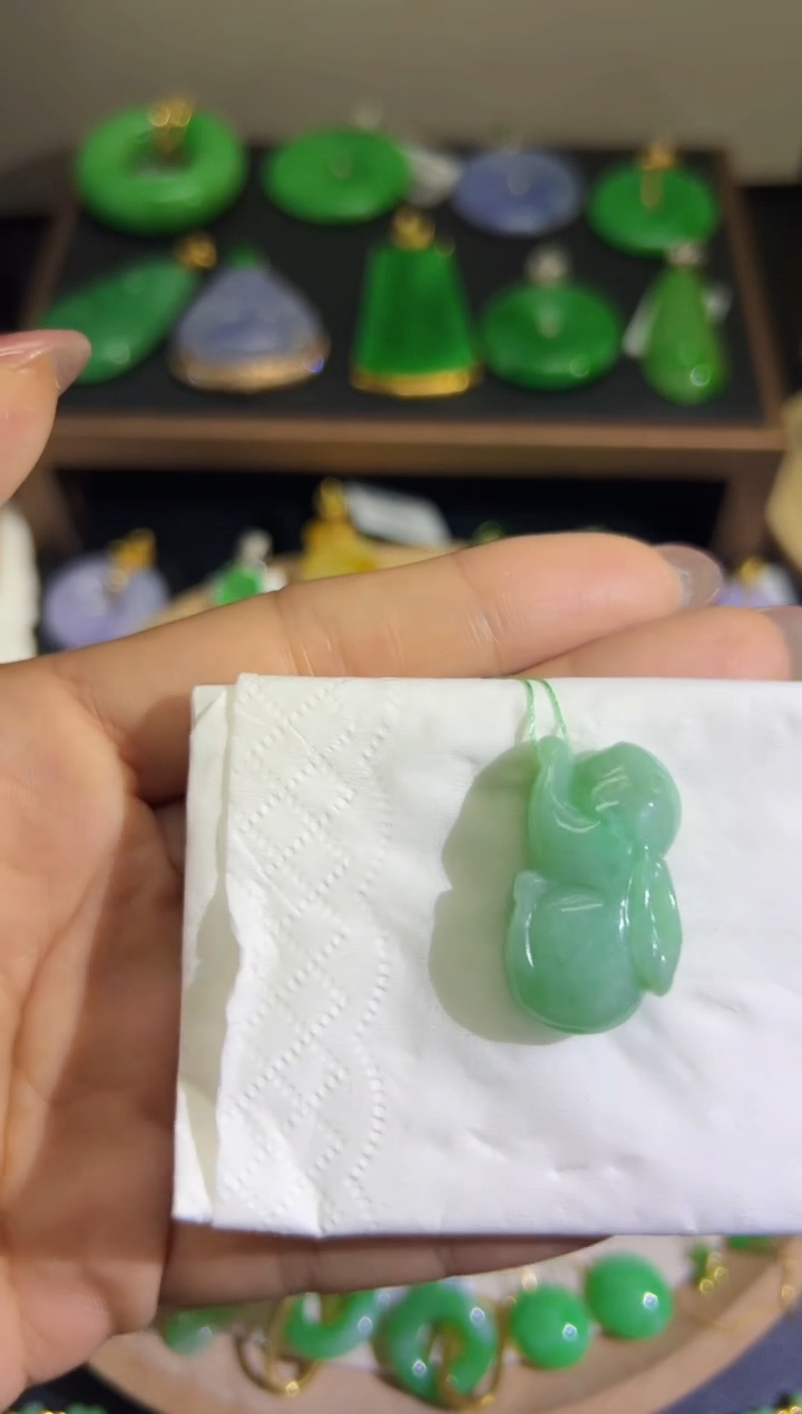 【闪购商品】翡翠颈饰未镶嵌Q缅料A货翡翠/支持复检/一件