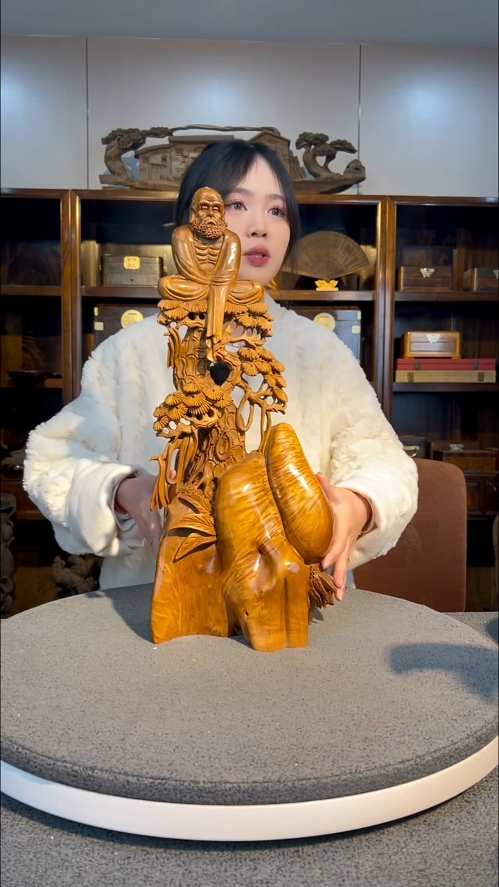 【闪购商品】金丝楠木雕松下达摩