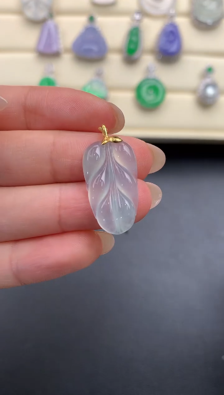 【闪购商品】翡翠颈饰18K金镶嵌Q350    