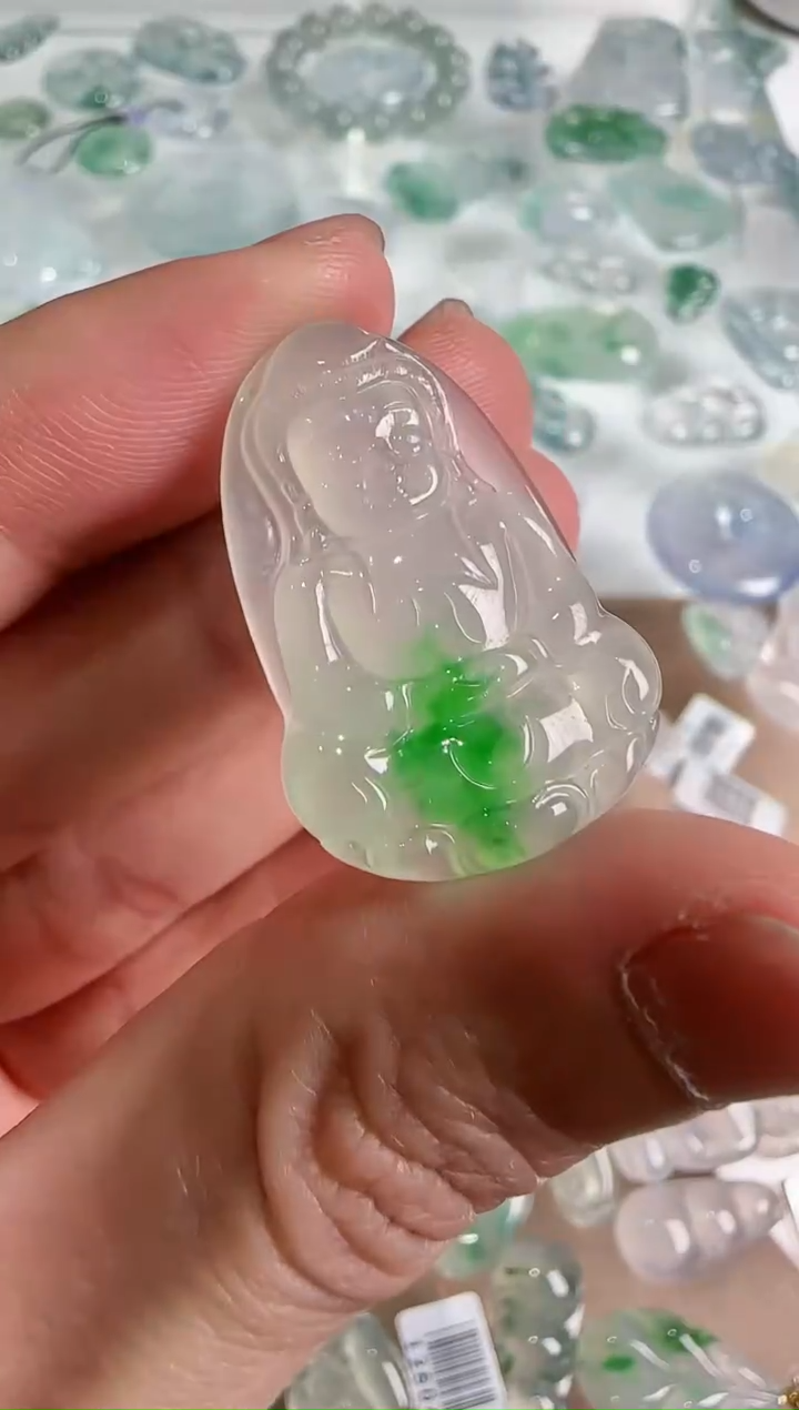 【闪购商品】翡翠吊坠(不含链)未镶嵌··