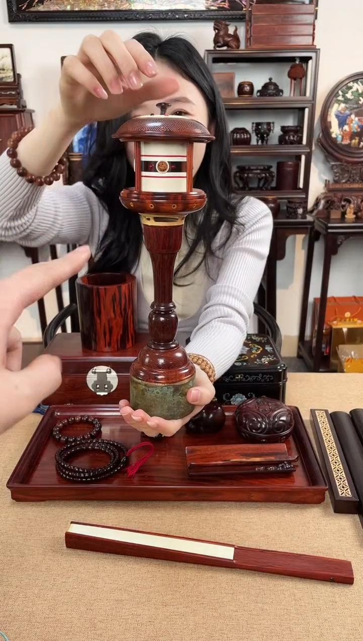 紫檀木类成套家具紫檀嵌猛犸宫灯香炉