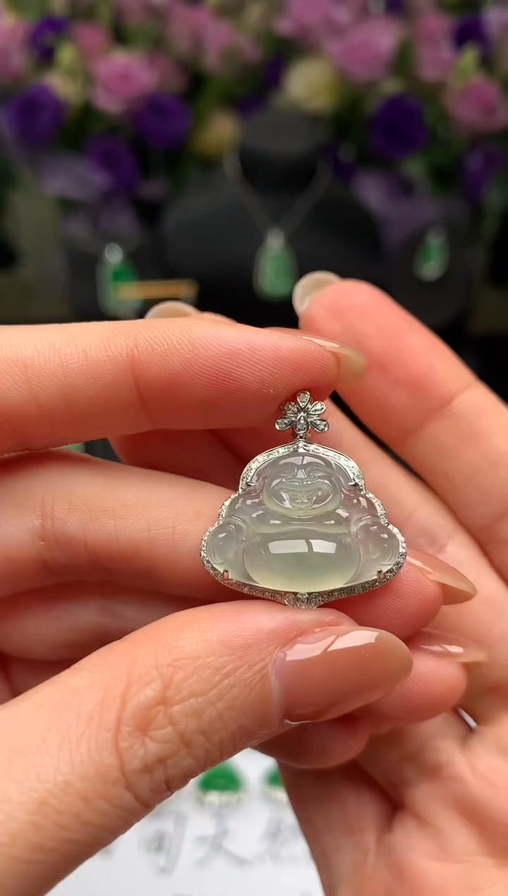 颈饰18K金镶嵌翡翠佛公