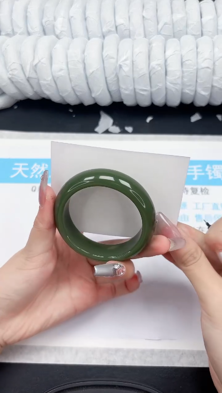 【闪购商品】石英质玉手镯未镶嵌787-53.3