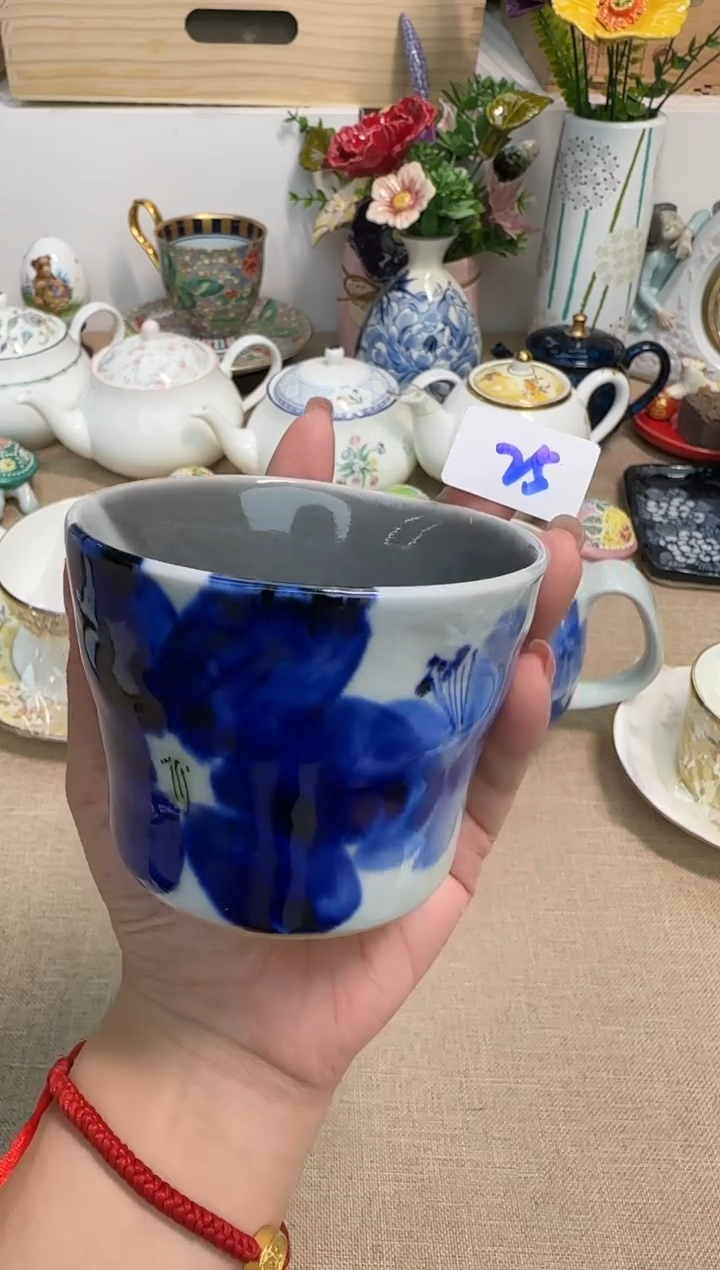 瓷片辰辰家的瓷器真好看