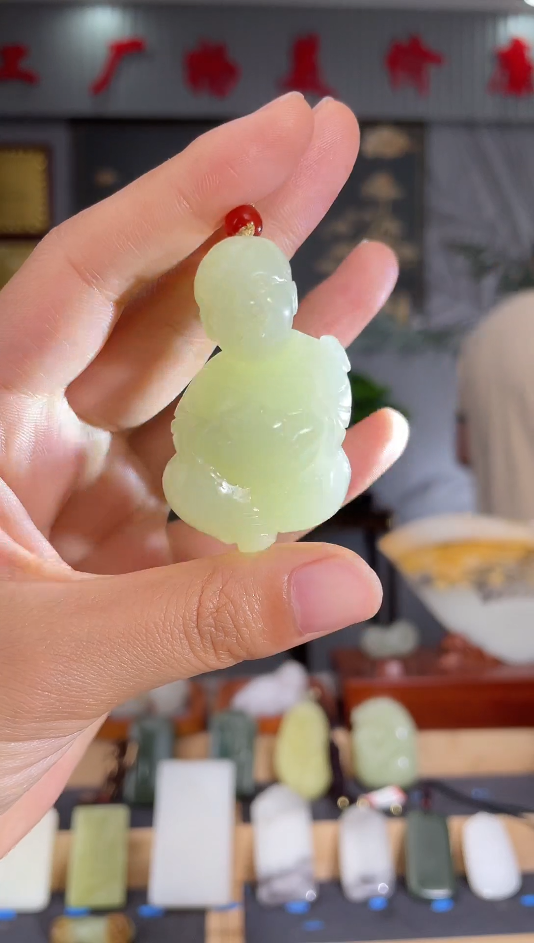 和田玉未镶嵌颈饰1