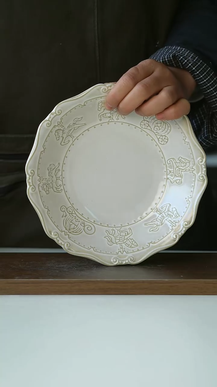 【闪购商品】玻璃微瑕木马沙拉盘19cm@4-2@